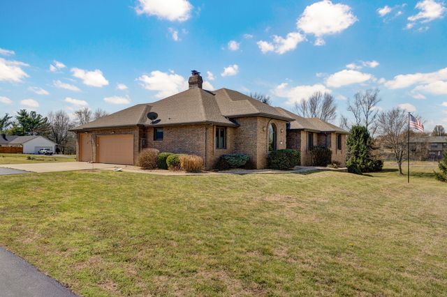 1476 E Peartree Drive, Ozark, MO 65721