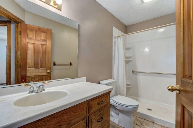 1476 E Peartree Drive, Ozark, MO 65721