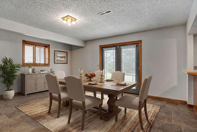 1476 E Peartree Drive, Ozark, MO 65721