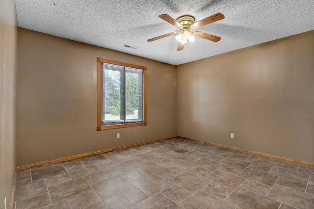 1476 E Peartree Drive, Ozark, MO 65721