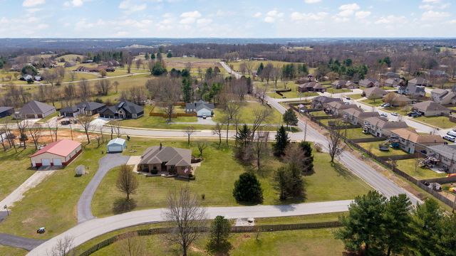 1476 E Peartree Drive, Ozark, MO 65721