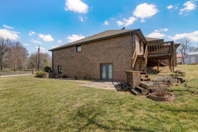 1476 E Peartree Drive, Ozark, MO 65721