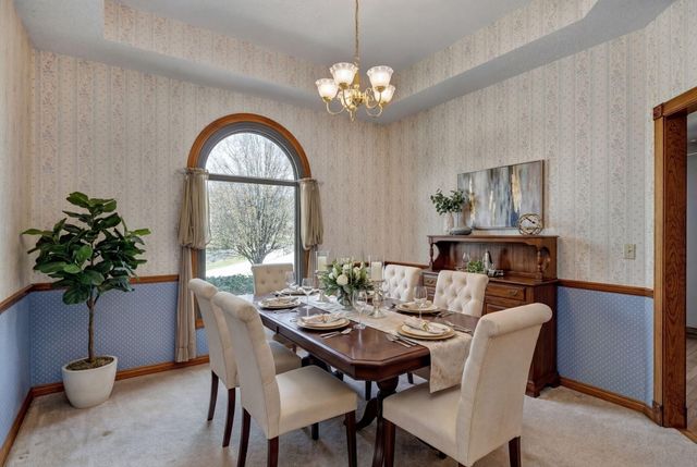 1476 E Peartree Drive, Ozark, MO 65721