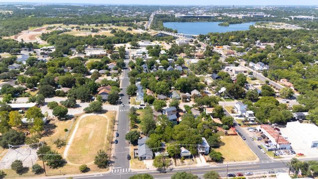 2909 E 5th ST, Austin, TX 78702