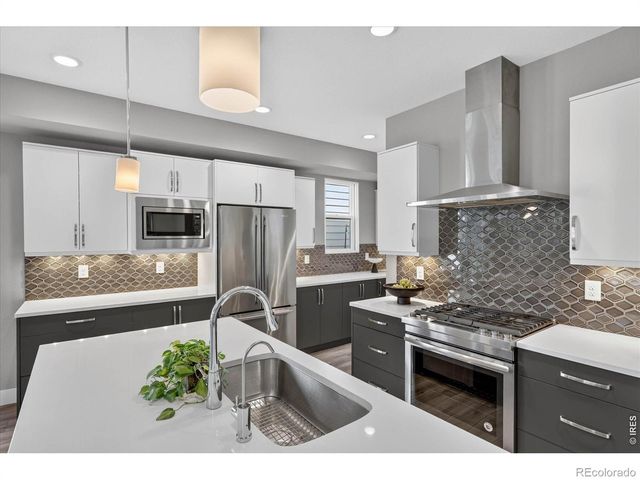 6048 N Beeler Court, Denver, CO 80238