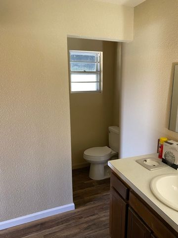 208 Lake Street, Ola, AR 72853