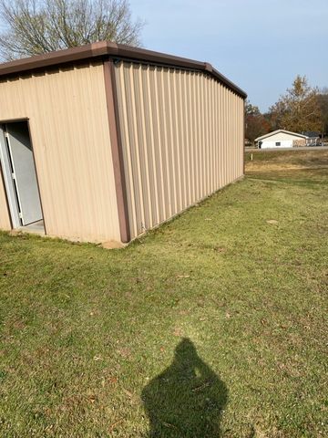 208 Lake Street, Ola, AR 72853