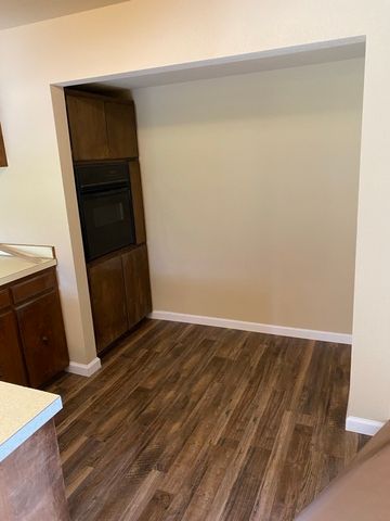 208 Lake Street, Ola, AR 72853