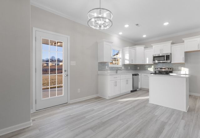 2684 Brewster Dr, Clarksville, TN 37042