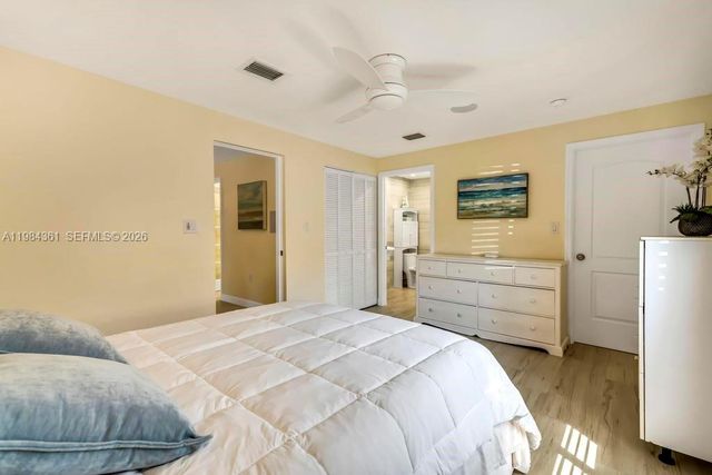 222 SW 7th St, Dania Beach, FL 33004