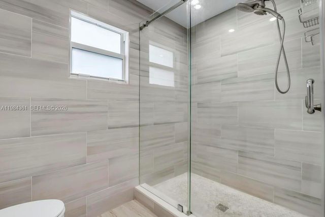 222 SW 7th St, Dania Beach, FL 33004