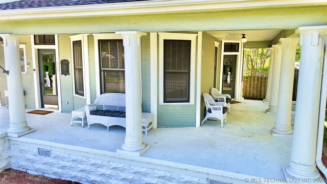 607 NE 2nd Street, Stigler, OK 74462