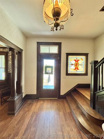 607 NE 2nd Street, Stigler, OK 74462