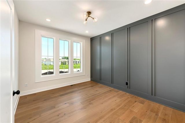 3949 SW Flintrock Drive, Lee's Summit, MO 64082