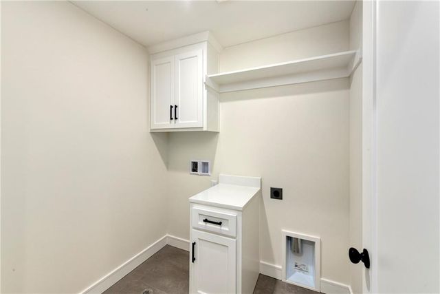 3949 SW Flintrock Drive, Lee's Summit, MO 64082