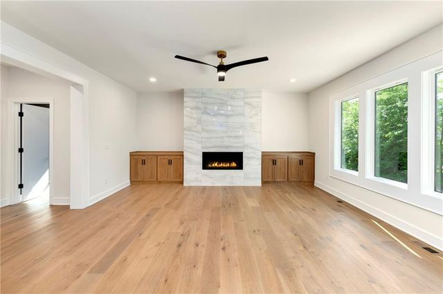 3949 SW Flintrock Drive, Lee's Summit, MO 64082