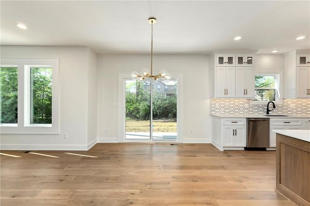 3949 SW Flintrock Drive, Lee's Summit, MO 64082
