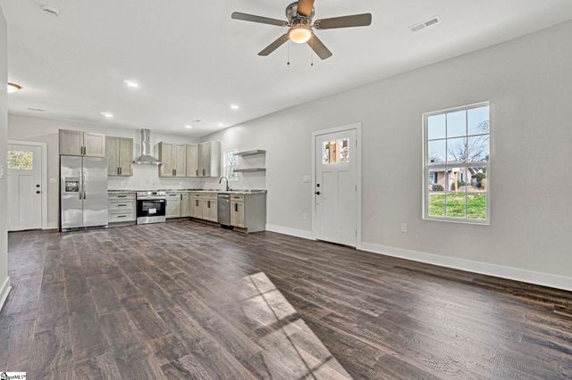 201 Stratford Road, Greenville, SC 29605