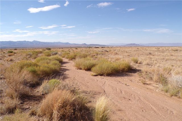 32210033 E Siesta Road, Kingman, AZ 86409