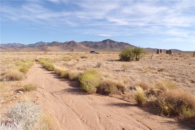 32210033 E Siesta Road, Kingman, AZ 86409