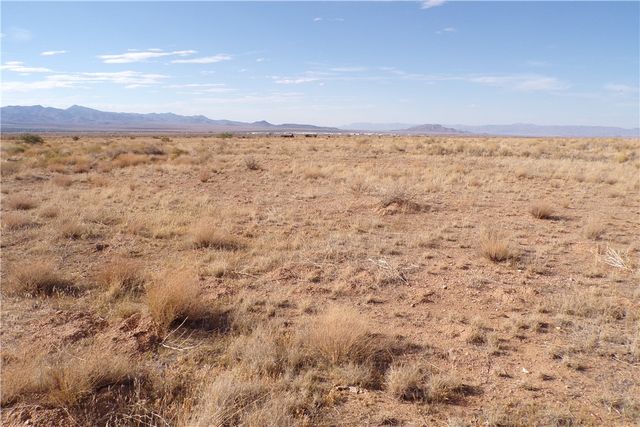 32210033 E Siesta Road, Kingman, AZ 86409