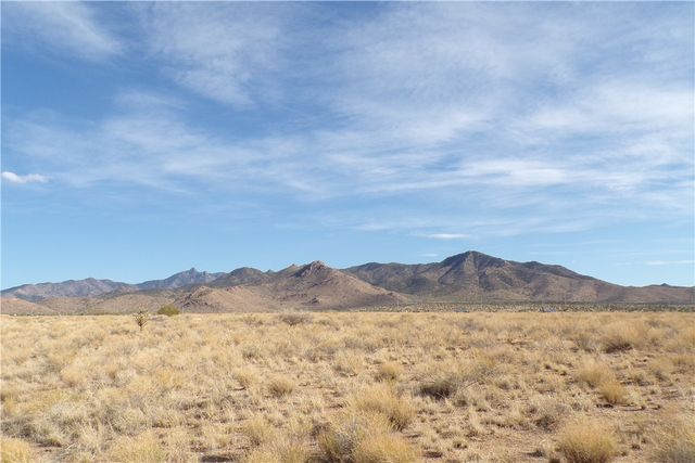 32210033 E Siesta Road, Kingman, AZ 86409