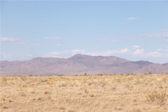 32210033 E Siesta Road, Kingman, AZ 86409