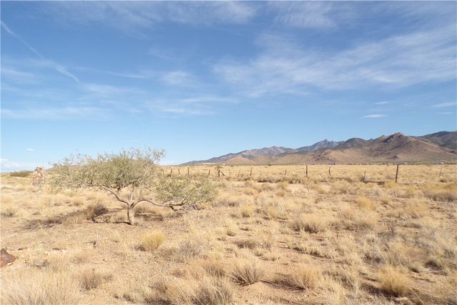32210033 E Siesta Road, Kingman, AZ 86409