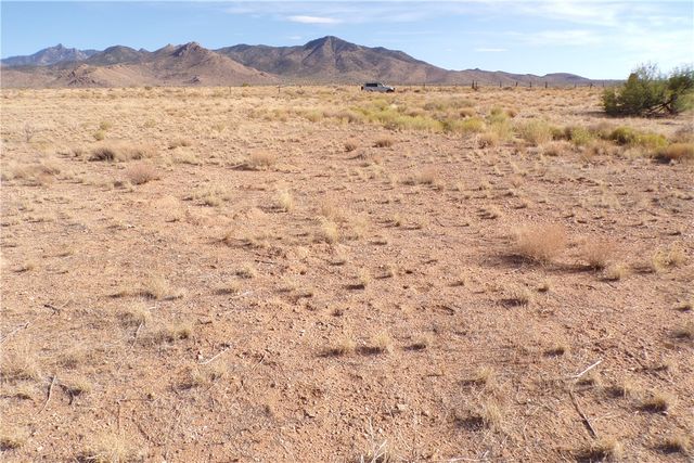 32210033 E Siesta Road, Kingman, AZ 86409