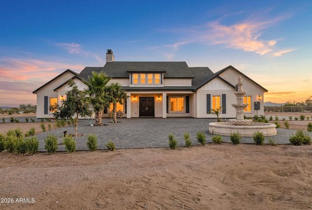 233 N PETTOSHAS Drive, Maricopa, AZ 85139