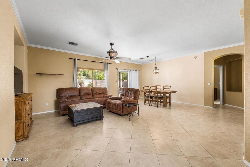 13264 W EDGEMONT Avenue, Goodyear, AZ 85395 — photo 4