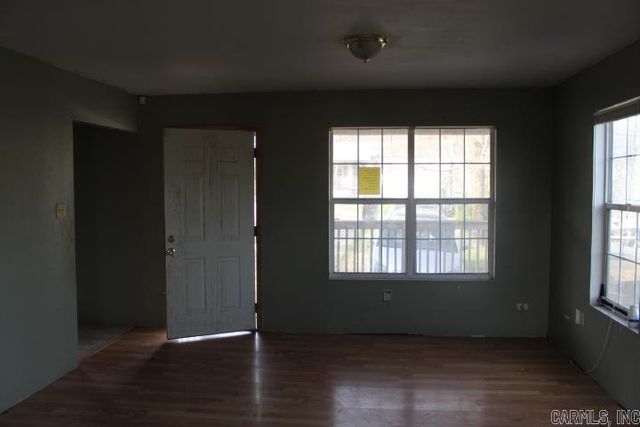 1214 W 48th Street, North Little Rock, AR 72118