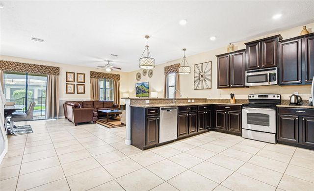 9026 SHADOW MOUNTAIN STREET, Davenport, FL 33896