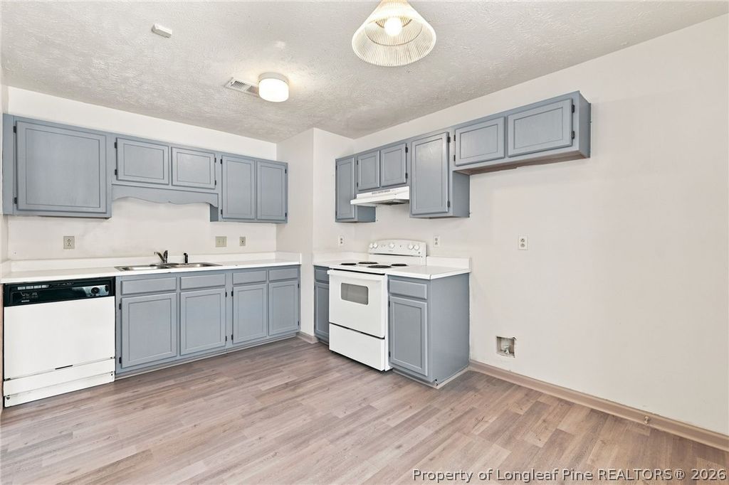 2812 Rosemeade Drive, Fayetteville, NC 28306 — photo 5