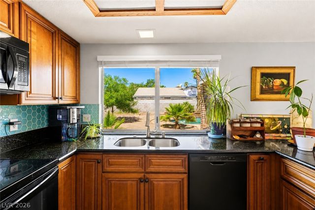 1808 Piccolo Way, Las Vegas, NV 89146