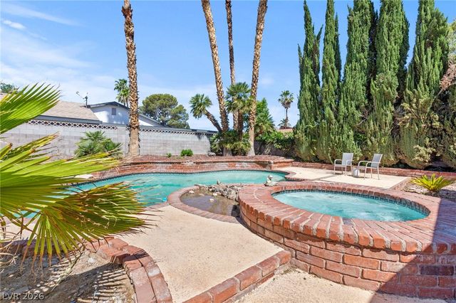 1808 Piccolo Way, Las Vegas, NV 89146