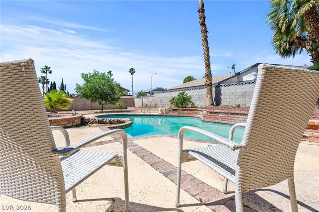 1808 Piccolo Way, Las Vegas, NV 89146