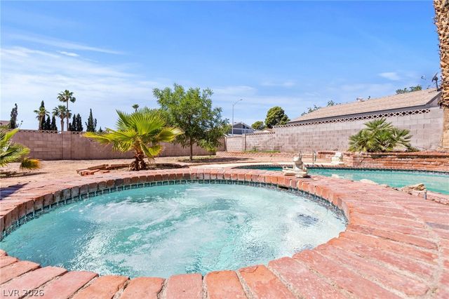 1808 Piccolo Way, Las Vegas, NV 89146