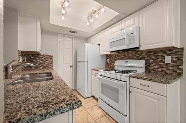 8006 Tuscarora TRL, Austin, TX 78729