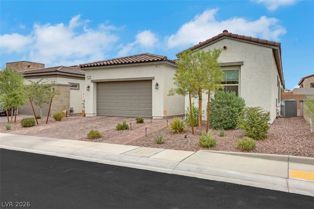 812 Klamath Springs Street, Henderson, NV 89011 — photo 3