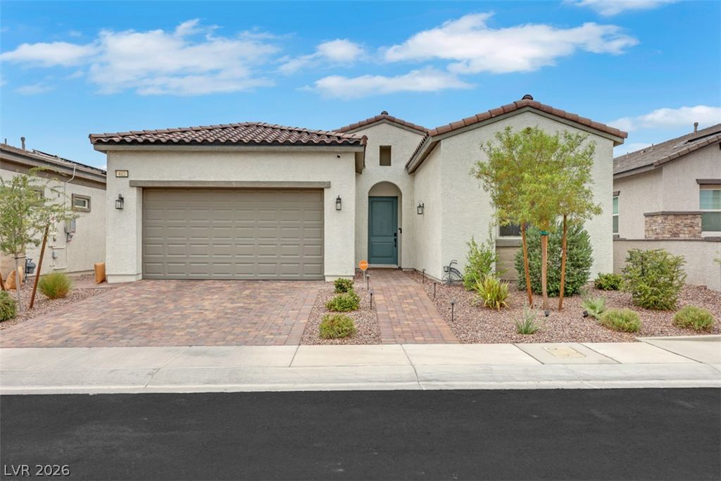 812 Klamath Springs Street, Henderson, NV 89011 — photo 4