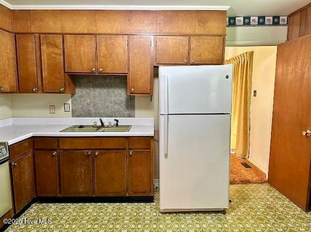 1113 Hendricks Court, Jacksonville, NC 28540