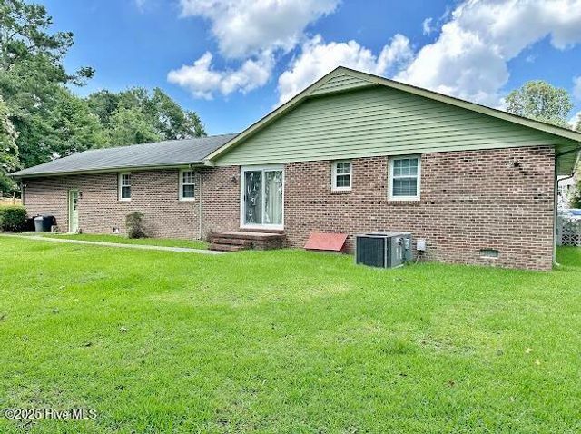 1113 Hendricks Court, Jacksonville, NC 28540