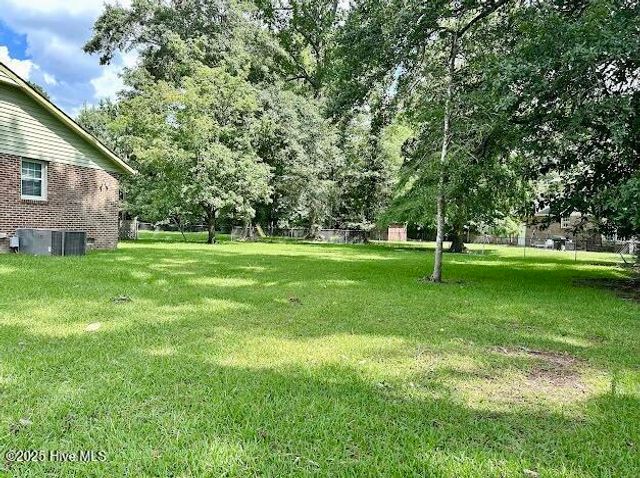 1113 Hendricks Court, Jacksonville, NC 28540