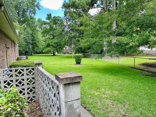 1113 Hendricks Court, Jacksonville, NC 28540