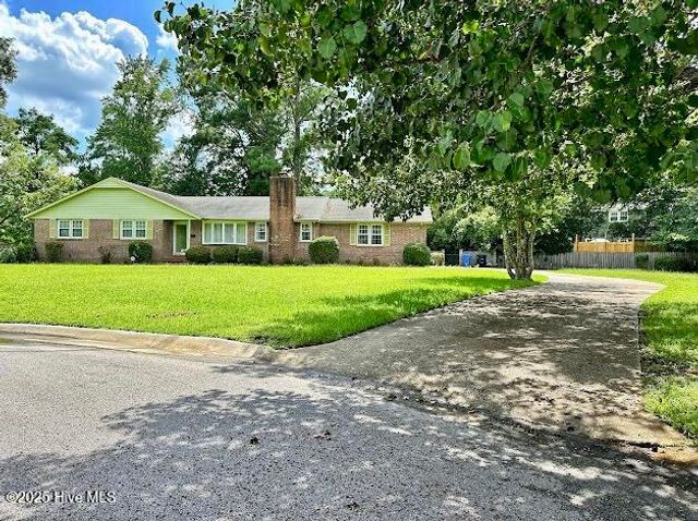 1113 Hendricks Court, Jacksonville, NC 28540