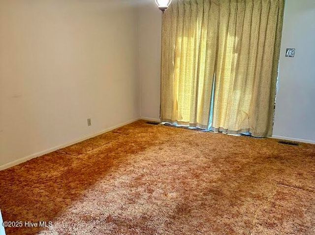 1113 Hendricks Court, Jacksonville, NC 28540
