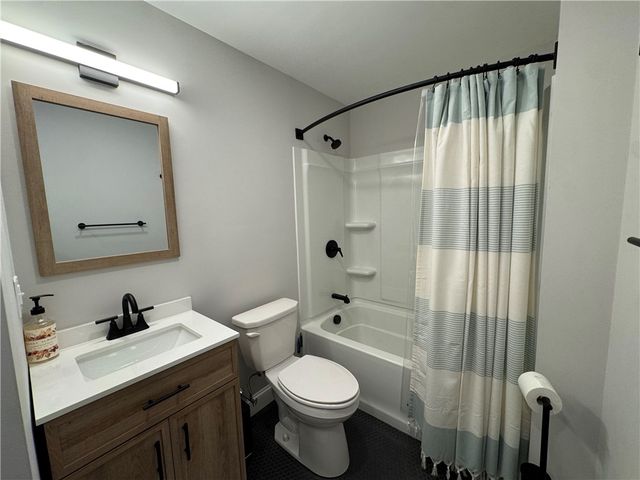 350 Main Street 3, Warren, RI 02885