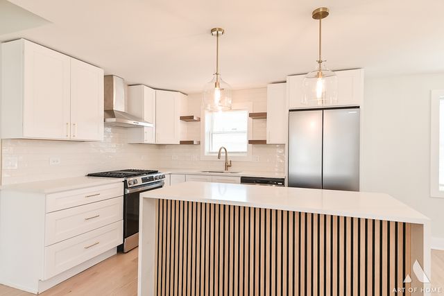 10701 S Harding Avenue, Chicago, IL 60655