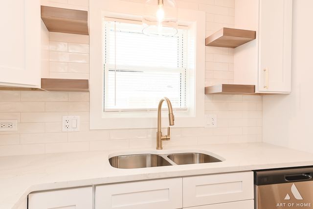 10701 S Harding Avenue, Chicago, IL 60655